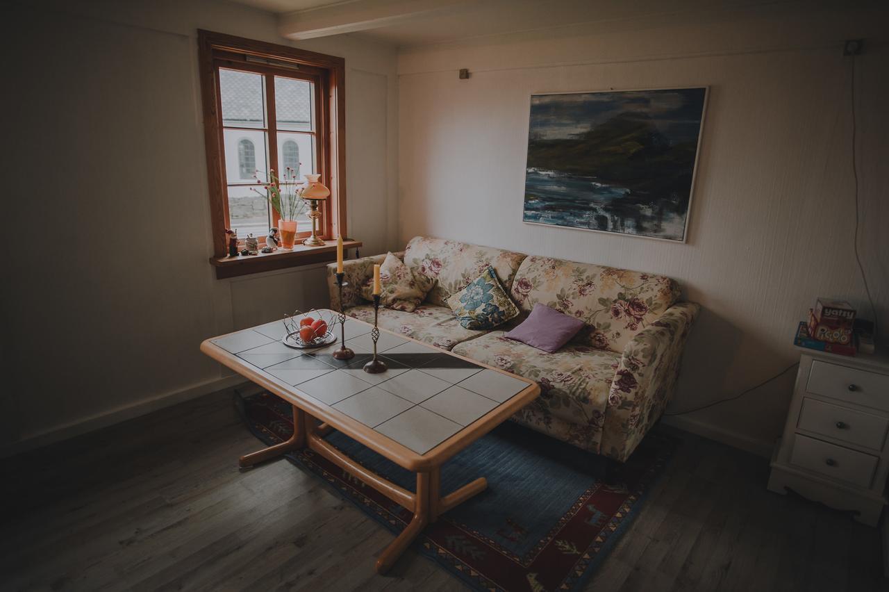 Turf House Cottage - Near Airport Mithvagur Екстер'єр фото